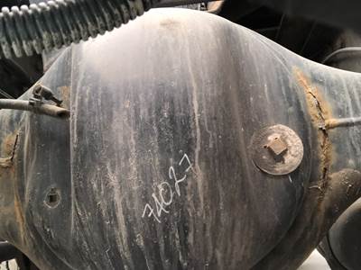 Axle Alliance RT40.0-4 Rear Axle Housing for a Freightliner Cascadia