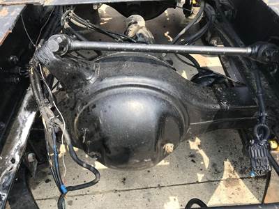 Axle Alliance RT40.0-4 Rear Axle Housing for a Freightliner Columbia 120