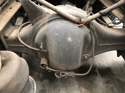 Axle Alliance RT40.0-4 Rear Axle Housing for a Freightliner Cascadia