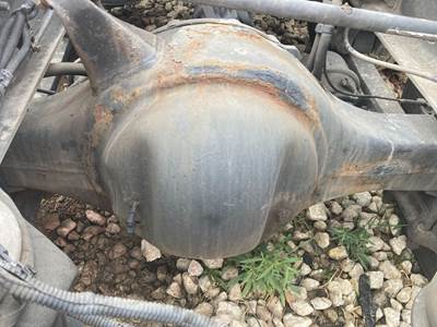 Axle Alliance RT40.0-4 Rear Axle Housing for a Freightliner Cascadia