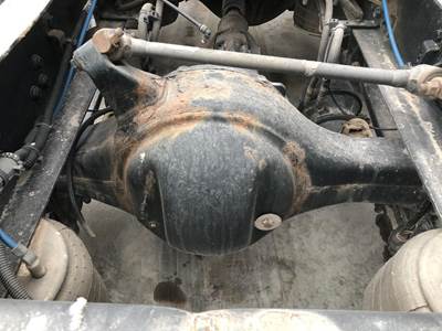 Axle Alliance RT40.0-4 Rear Axle Housing for a Freightliner Cascadia