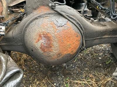 Axle Alliance RT40.0-4 Rear Axle Housing for a Volvo VNL