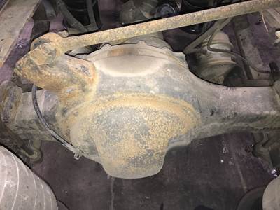 Axle Alliance RT40.0-4 Rear Axle Housing for a Freightliner Columbia 120