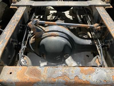 Axle Alliance RT40.0-4 Rear Axle Housing for a Freightliner Cascadia