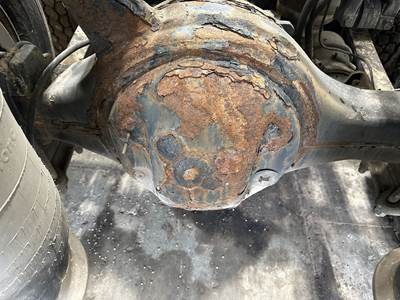 Axle Alliance RT40.0-4 Rear Axle Housing for a Freightliner Cascadia