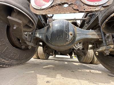 Axle Alliance RT40.0-4 Rear Axle Housing for a Freightliner Cascadia