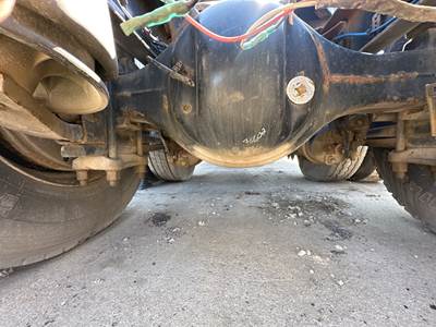 Axle Alliance RT40.0-4 Rear Axle Housing for a Freightliner Cascadia