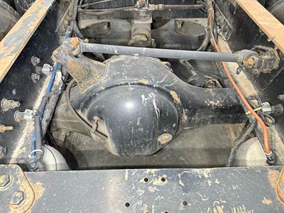 Axle Alliance RT40.0-4 Rear Axle Housing for a Freightliner Columbia 120