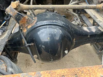 Axle Alliance RT40.0-4 Rear Axle Housing for a Freightliner Cascadia