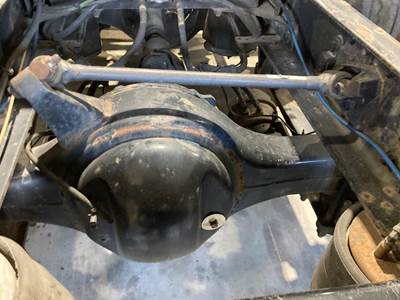 Axle Alliance RT40.0-4 Rear Axle Housing for a Freightliner Cascadia