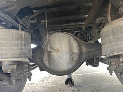 Detroit RS19.0-4 Rear Axle Housing for a Freightliner M2 106