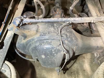 Detroit RT40-NFD Rear Axle Housing for a Freightliner Cascadia