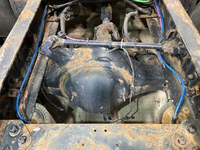 Detroit RT40-NFD Rear Axle Housing for a Freightliner Cascadia