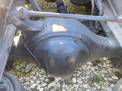 Detroit RT40-NFD Rear Axle Housing for a Freightliner Cascadia