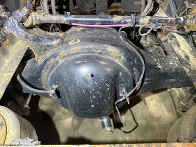 Detroit RT40-NFD Rear Axle Housing for a Freightliner Cascadia