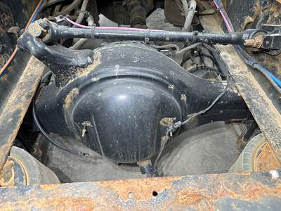Detroit RT40-NFD Rear Axle Housing for a Freightliner Cascadia