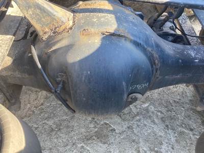 Detroit RT40.0-4 Rear Axle Housing for a Freightliner Cascadia