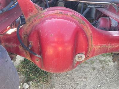 Detroit RT40.0-4 Rear Axle Housing for a Freightliner Cascadia