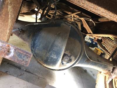 Eaton 13800 Rear Axle Housing for a Ford LN700