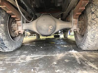 Eaton 15040S Rear Axle Housing for a GMC C6500