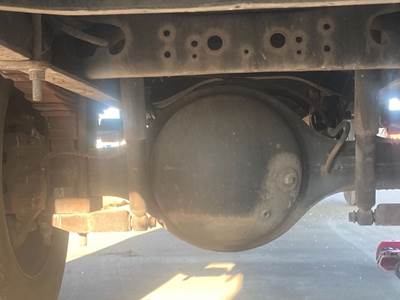 Eaton 17060S Rear Axle Housing for a International 4200