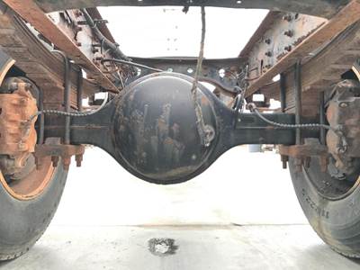 Eaton 17060S Rear Axle Housing for a International 4300