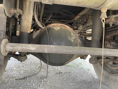 Eaton 19050s Rear Axle Housing for a Chevrolet Kodiak