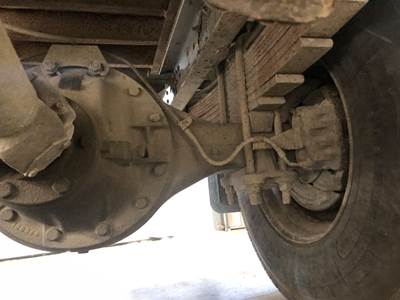 Eaton 19055S Rear Axle Housing for a Chevrolet Kodiak