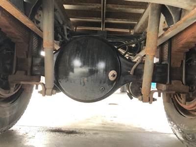 Eaton 19060S Rear Axle Housing for a International 4300