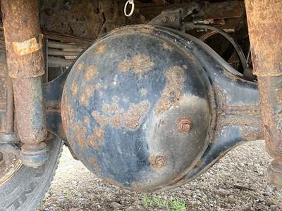 Eaton 19060S Rear Axle Housing for a GMC C7500