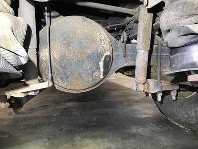 Eaton 21060S Rear Axle Housing for a International 4300