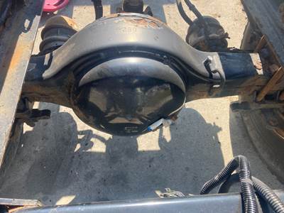 Eaton 21060S Rear Axle Housing for a Kenworth T300