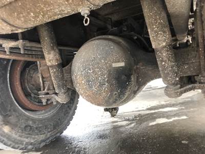 Eaton 21060S Rear Axle Housing for a Chevrolet C7500