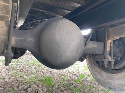 Eaton 21060S Rear Axle Housing for a Freightliner M2 106