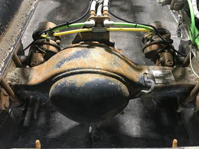 Eaton 21060S Rear Axle Housing for a GMC C7500