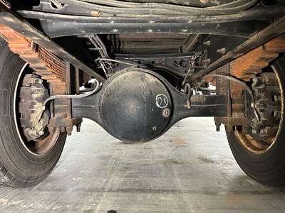Eaton 21060S Rear Axle Housing for a Ford F750