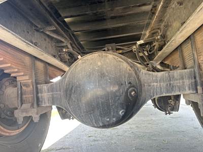 Eaton 21060S Rear Axle Housing for a International Durastar (4300)