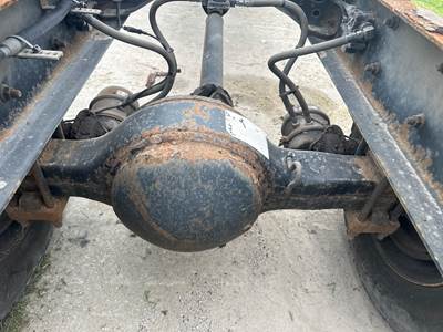 Eaton 21060S Rear Axle Housing for a International Durastar (4300)