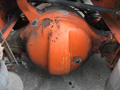 Eaton 23105S Rear Axle Housing for a International 9400