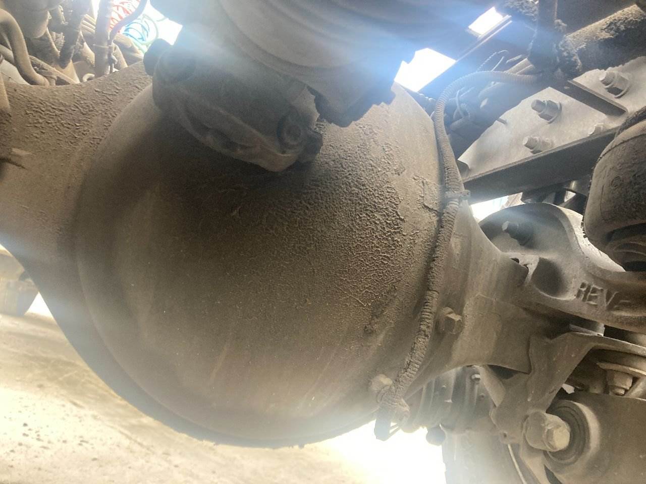 2012 Eaton DSP41 Rear Axle Housing for a Kenworth T660 For Sale ...