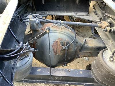 Eaton R40-155 Rear Axle Housing for a Peterbilt 579