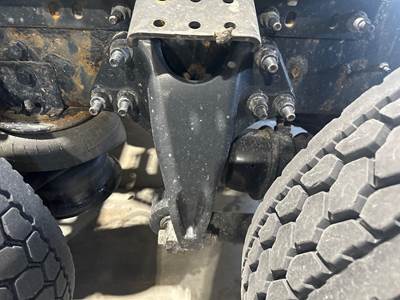 Eaton R40-155 Rear Axle Housing for a International LT