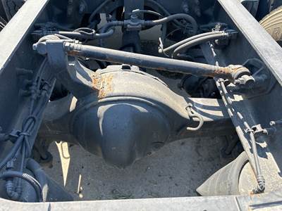 Eaton R40-155 Rear Axle Housing for a International LT