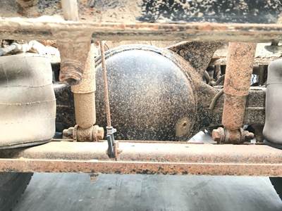 Eaton RD405 Rear Axle Housing for a International Workstar