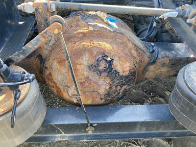 Eaton RDP41 Rear Axle Housing for a Peterbilt 579