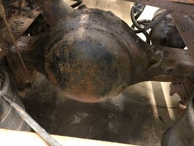 Eaton RS404 Rear Axle Housing for a International 4400