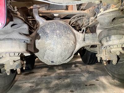 Eaton RS404 Rear Axle Housing for a International 8600