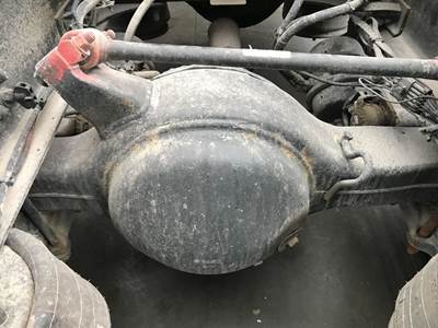 Eaton RS404 Rear Axle Housing for a Freightliner Columbia 120