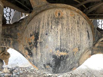 Eaton RS404 Rear Axle Housing for a International Durastar (4400)