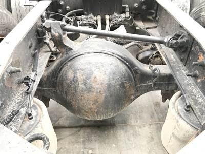 Eaton RS404 Rear Axle Housing for a International 9400